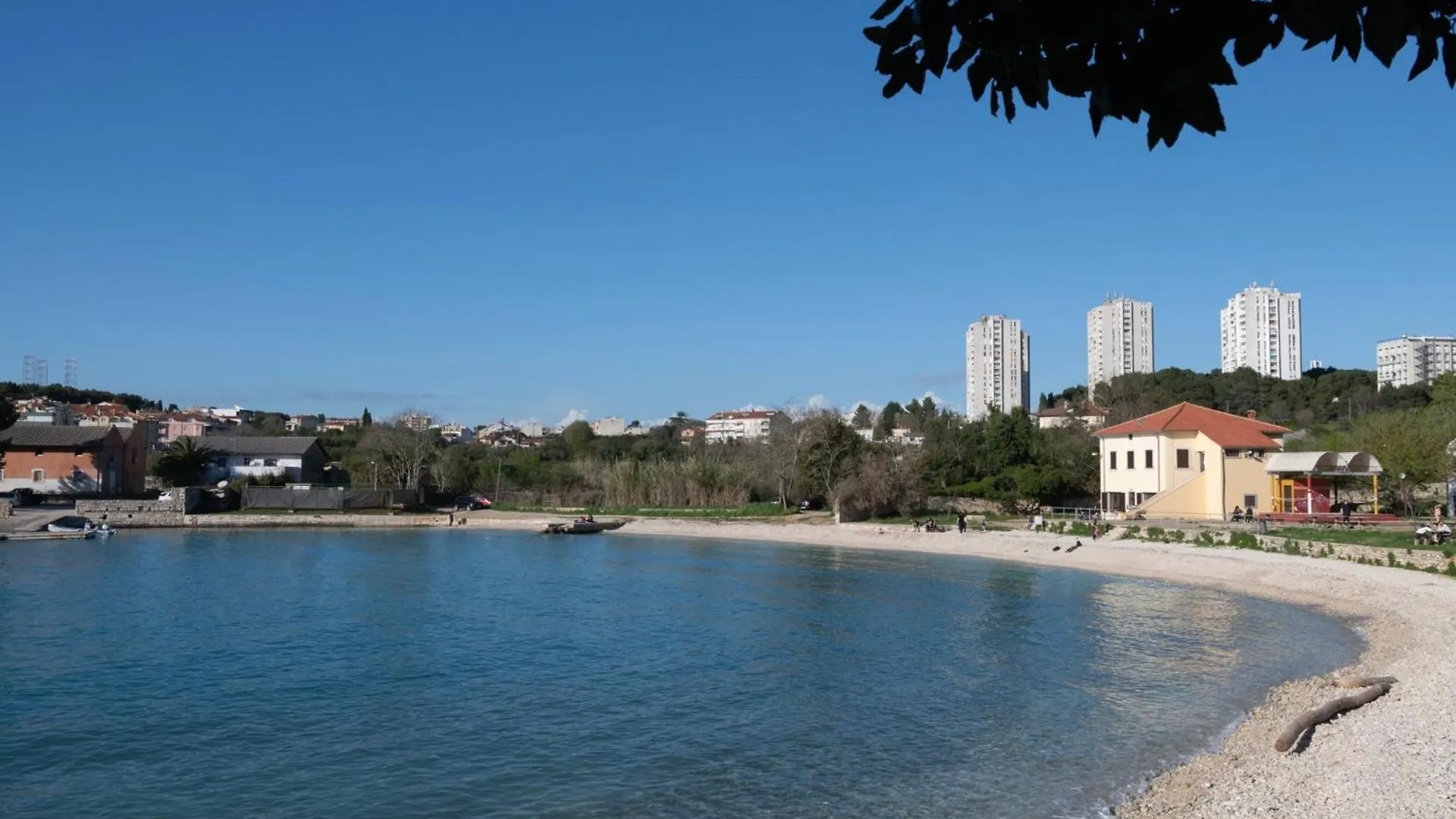 Apartment Between City And Sea Appartment Pula