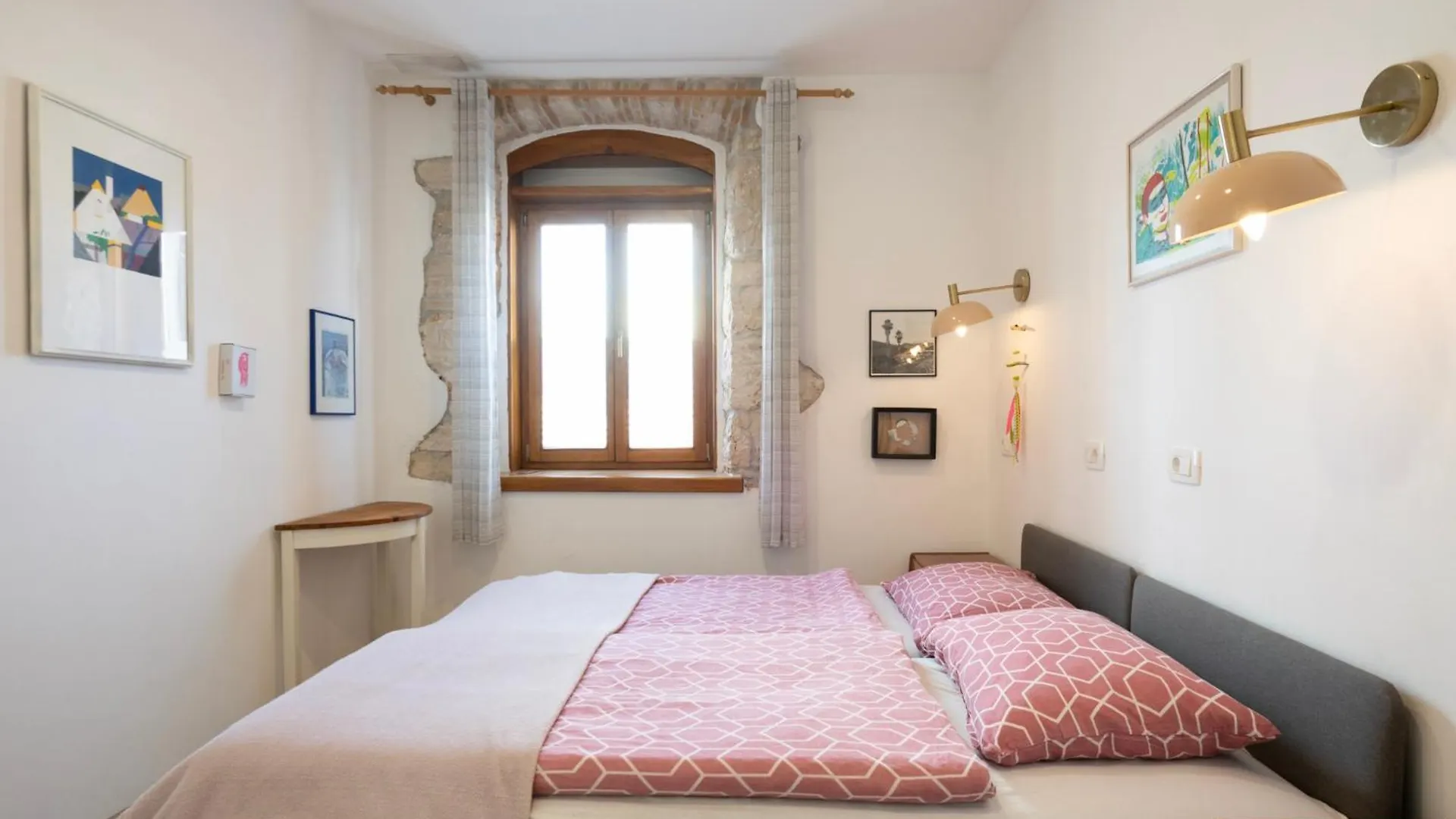 Apartment Between City And Sea Appartment Pula Croatia